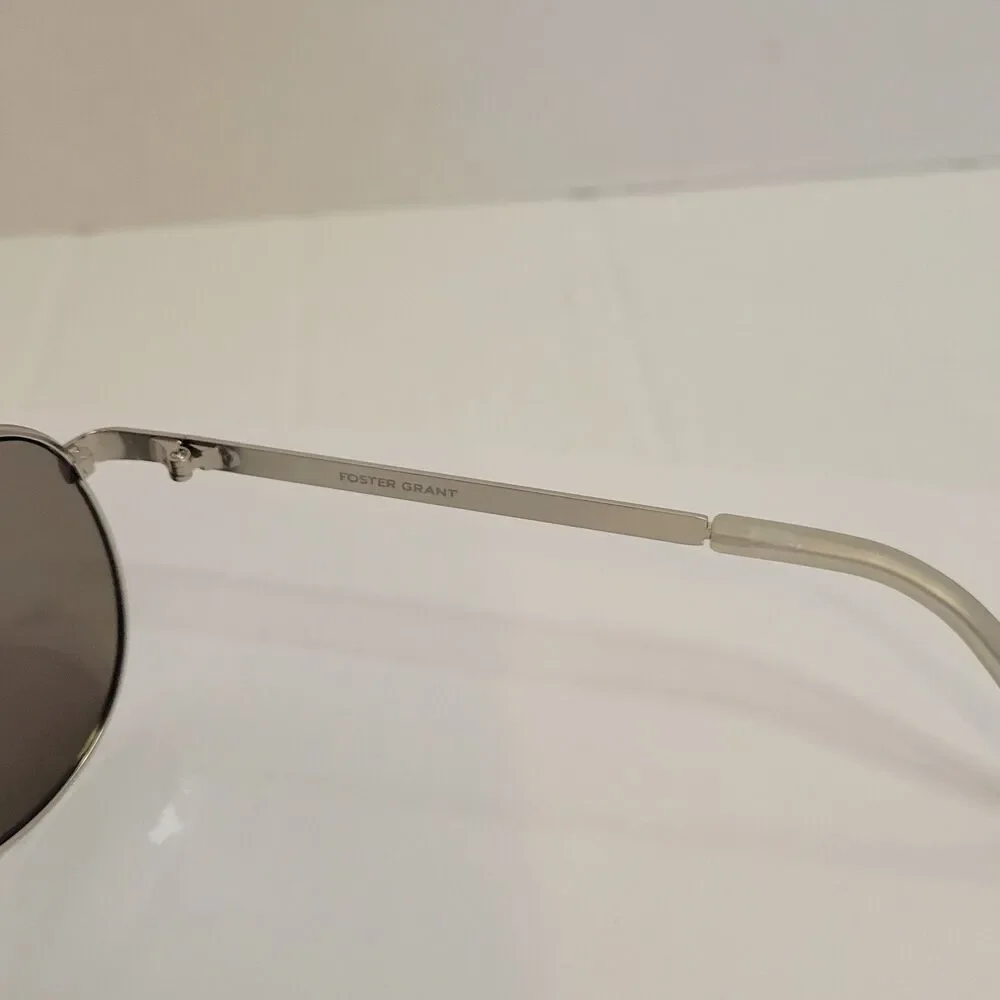 Foster Grant Modern Men’s Aviator Sunglasses Blue Tint Silver‎ Frame NWT